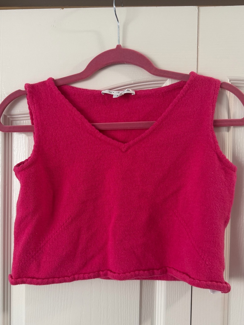 Vintage St. John V-Neck Cropped Tank Top - Hot Pink